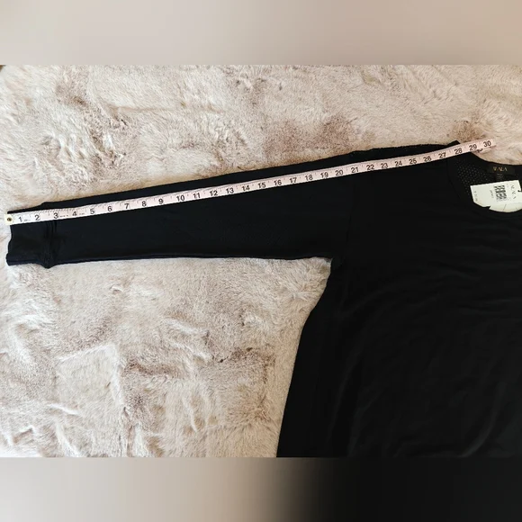 Alala Heron Mesh Knit Oversized Long Sleeve Sweatshirt in Black size Small - Picture 15 of 15